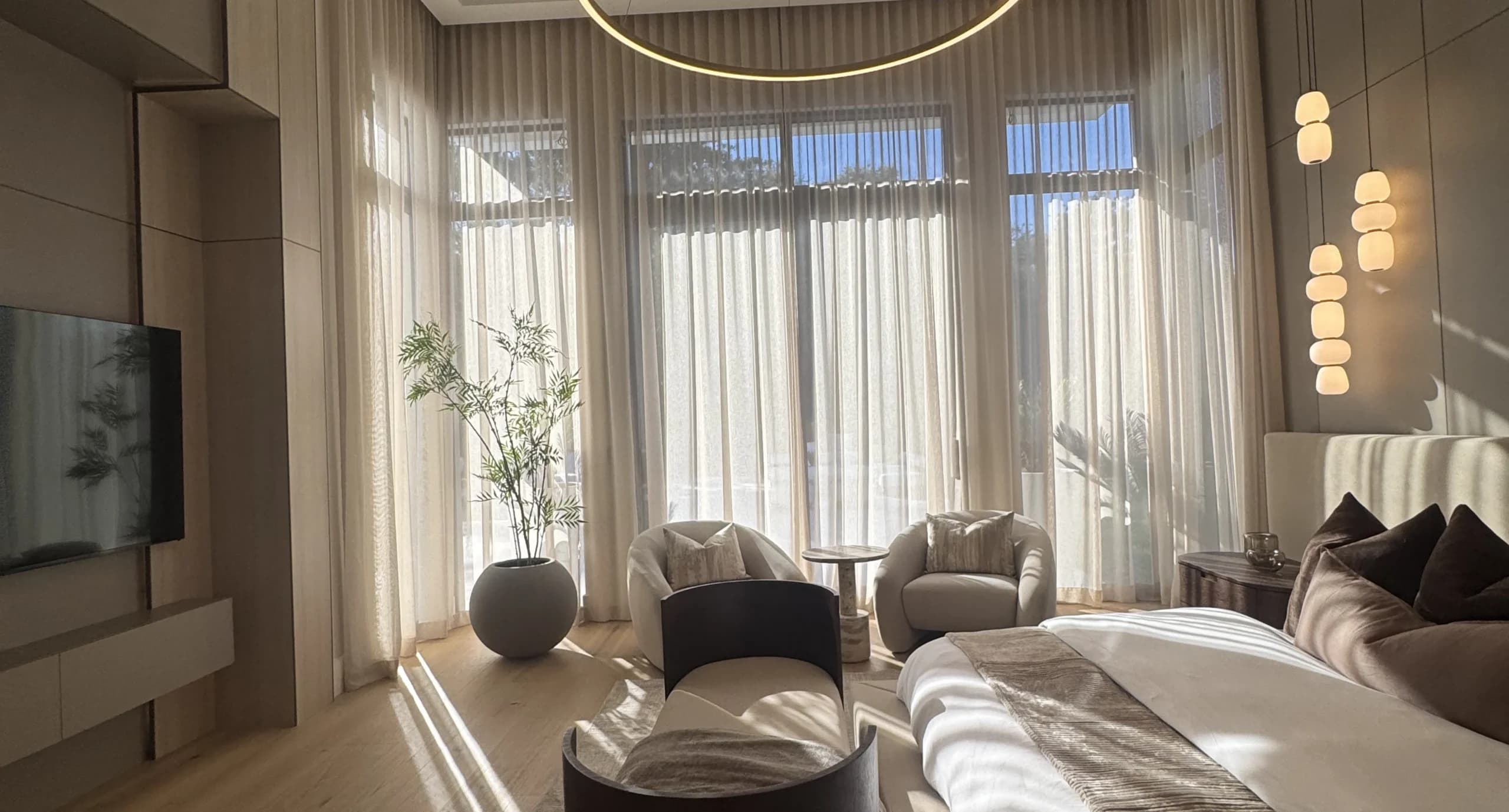 velora-shades-premium-window-treatments-palm-beach-hero@4x